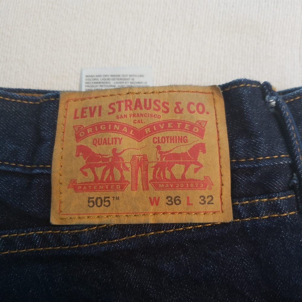 Levi's 505 36W 32L dark blue jeans